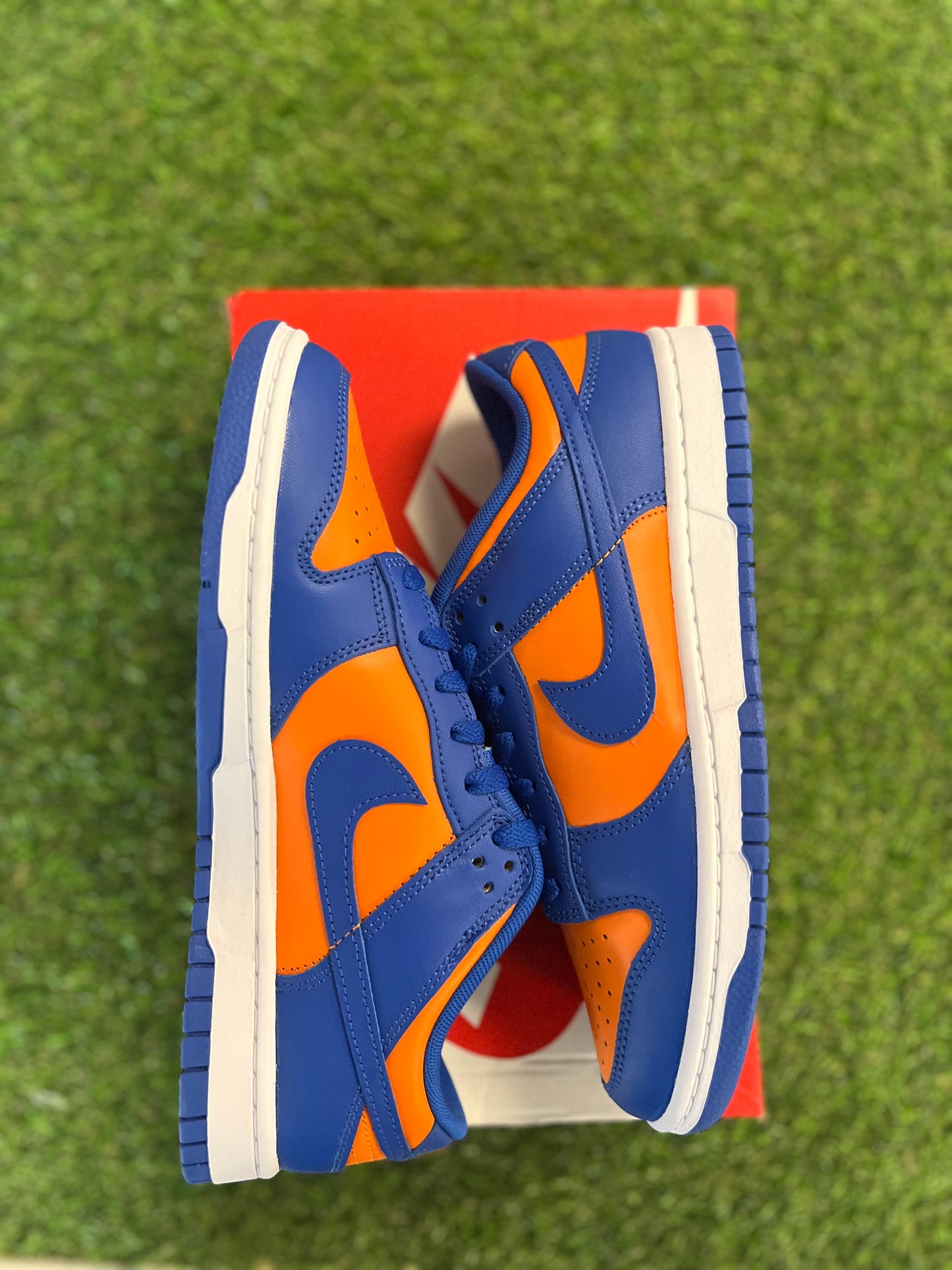 Dunk Low Knicks (8.5)(DS)