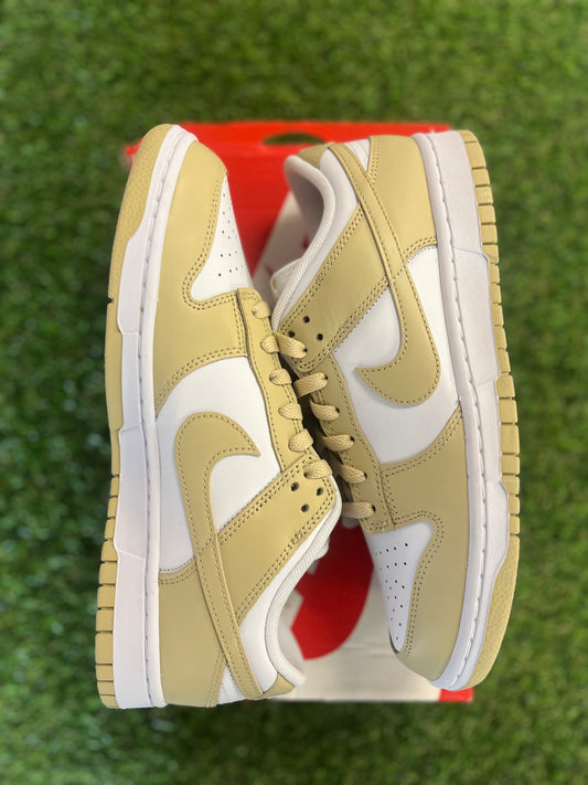 Dunk Low Team Gold (9)