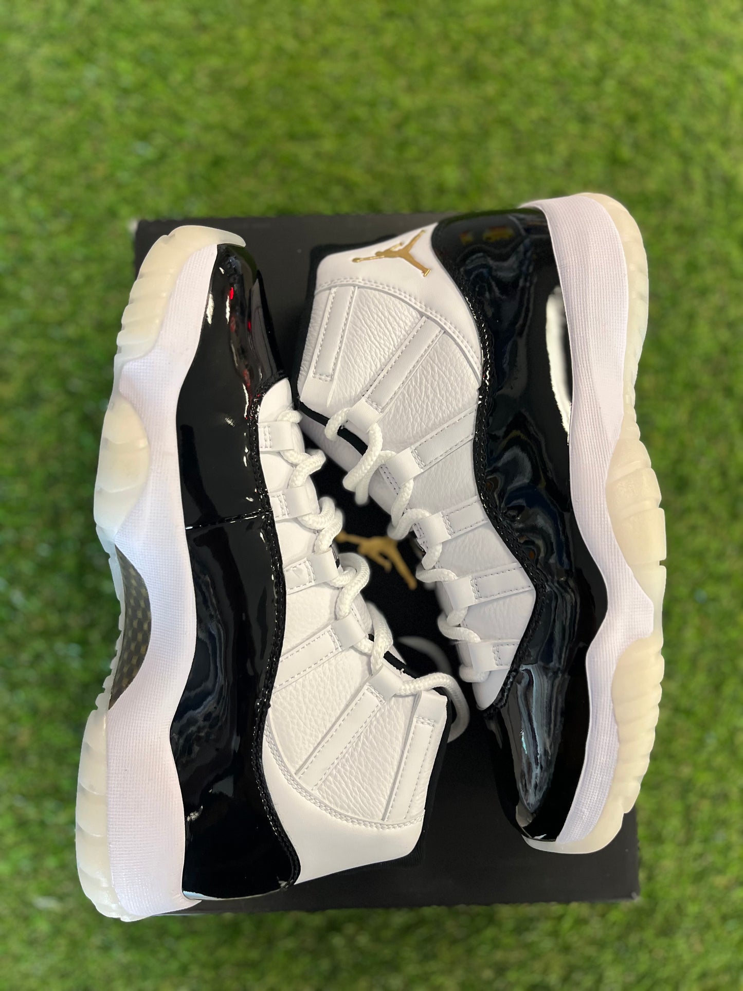 Jordan 11 High Gratitude (9.5)(DS)