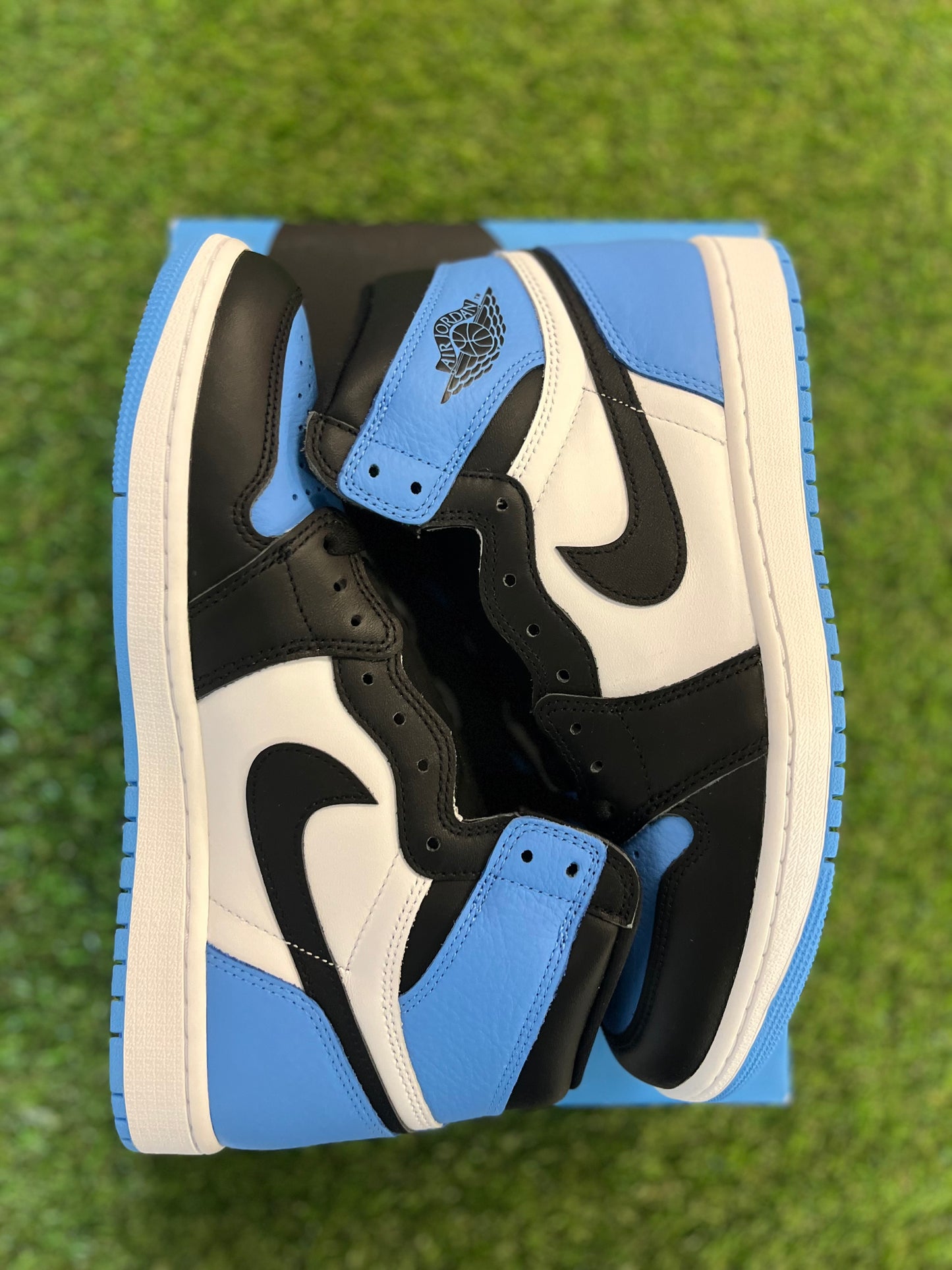 Jordan 1 High UNC (10)(DS)