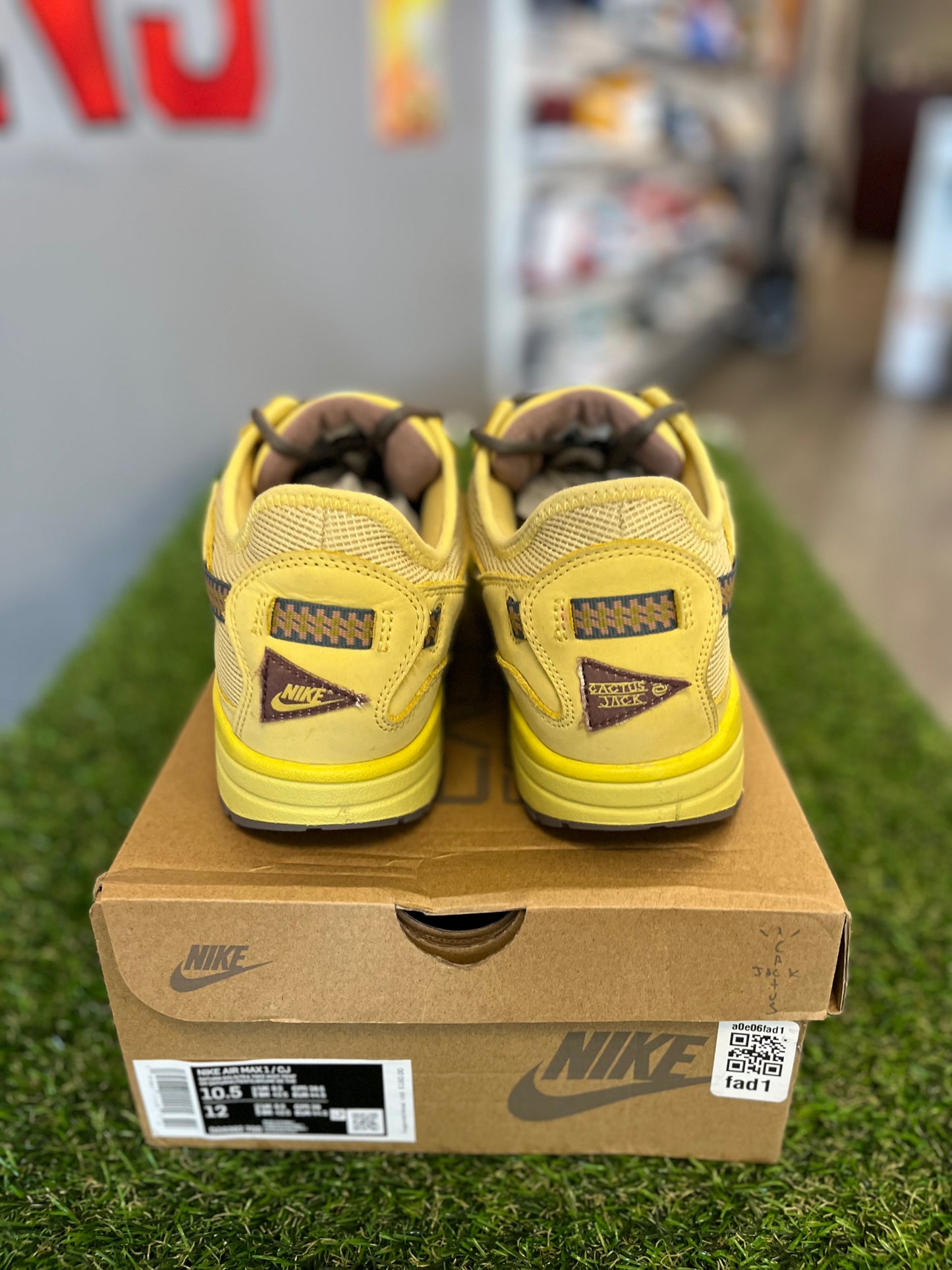 TRAVIS SCOTT AIR MAX (10.5M)